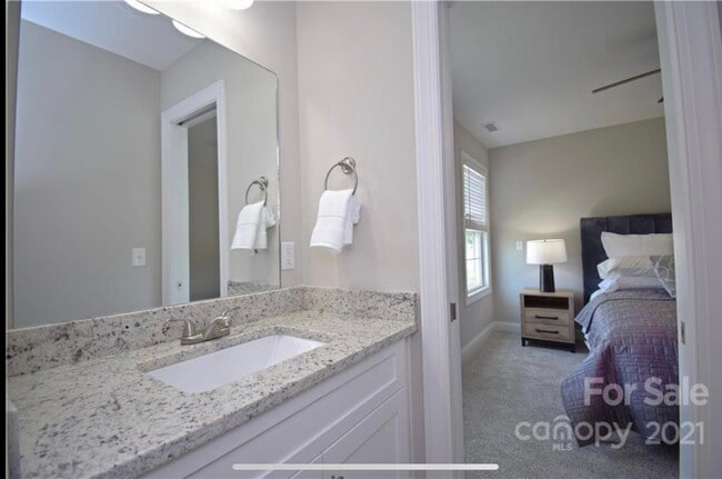 Photo - 2614 14th St NE House