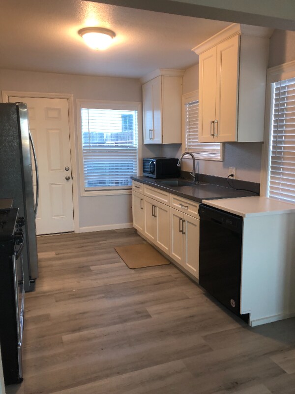 Building Photo - 68 W 4th St