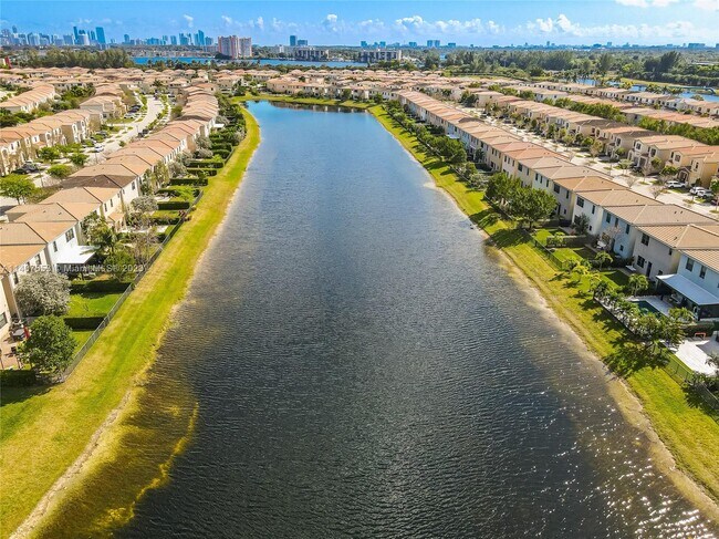 Building Photo - 361 NE 194th Terrace