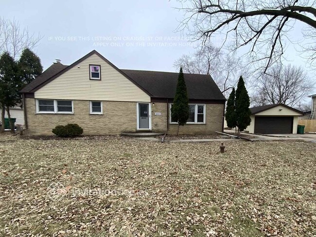 Building Photo - 4N157 7th Ave