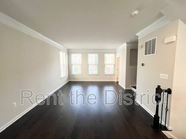 Foto del edificio - 3633 Jamison St NE