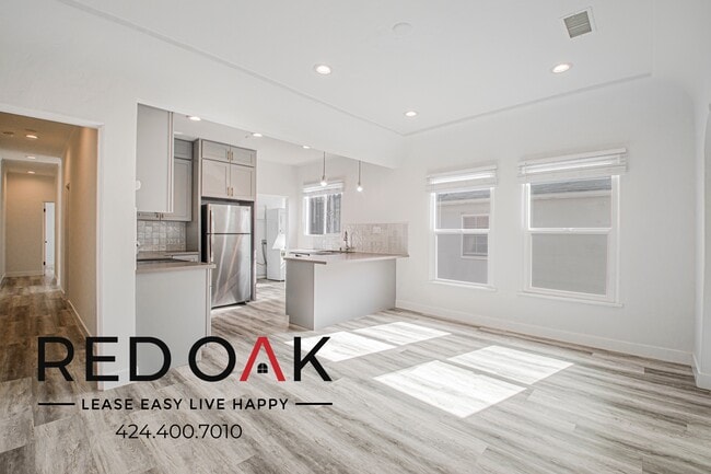 Building Photo - 330 N Genesee Ave