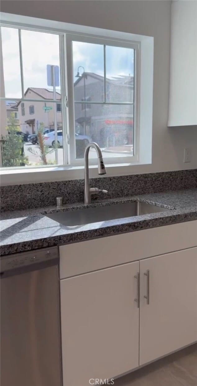 Building Photo - 7440 Fig Grv Ln