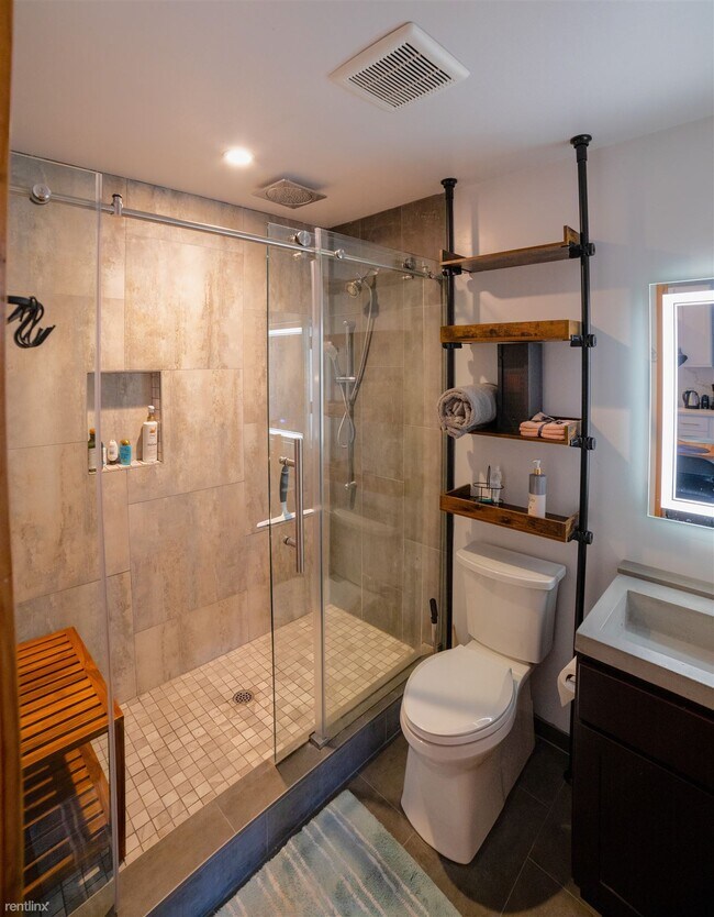 Foto del edificio - 2 br, 1 bath Duplex - 518 Emeline Avenue A