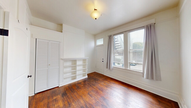 Photo - 1724 Waller St-A Apartment