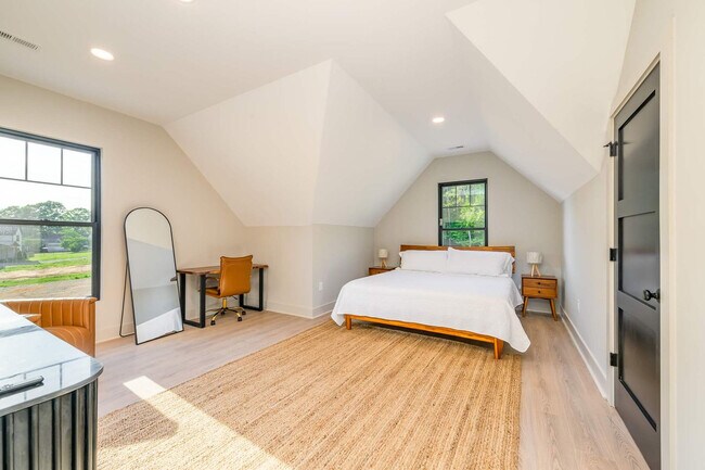 Foto del edificio - 336 Bridgewater Ln