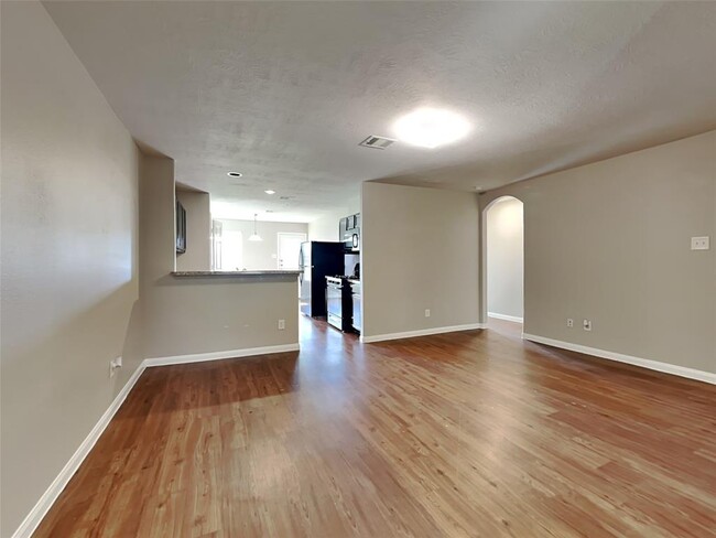 Building Photo - 22366 Queenbury Hills Dr
