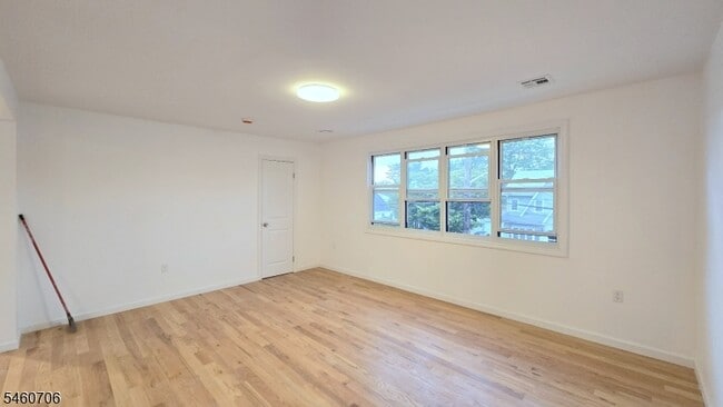 Building Photo - 76 Baldwin Pl