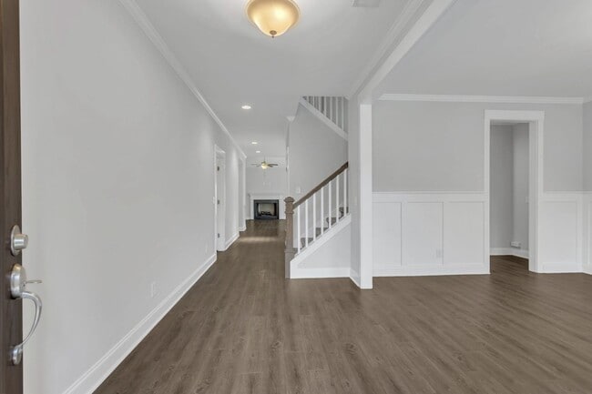 Foto del edificio - 4BR/3.5BA All-Brick Home Near Top Williams...