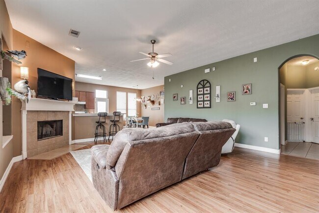 Foto del edificio - 14930 Diamond Way