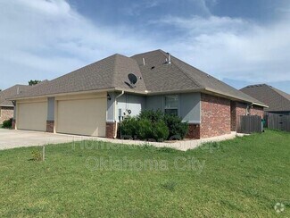 Building Photo - 11206 Coachmans Rd
