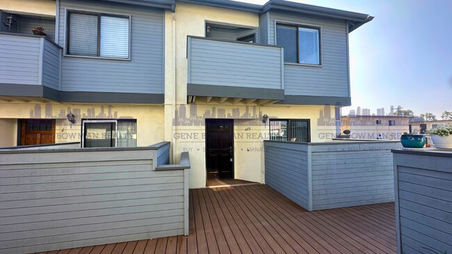 Foto del edificio - Stunning Imperial Beach 2BR/2BA Condo – 2-Car Garage, In-Unit W/D & Dual Private Patios Near the ...