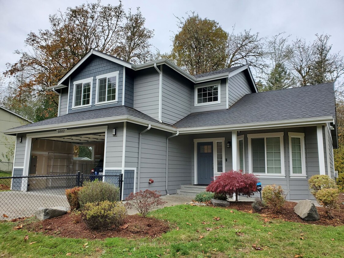 Foto principal - Gig Harbor 3 Bedroom 2.5 bath In Desirable...