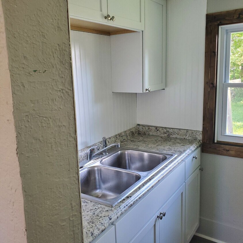 Foto principal - 2BDRM HOUSE FOR RENT