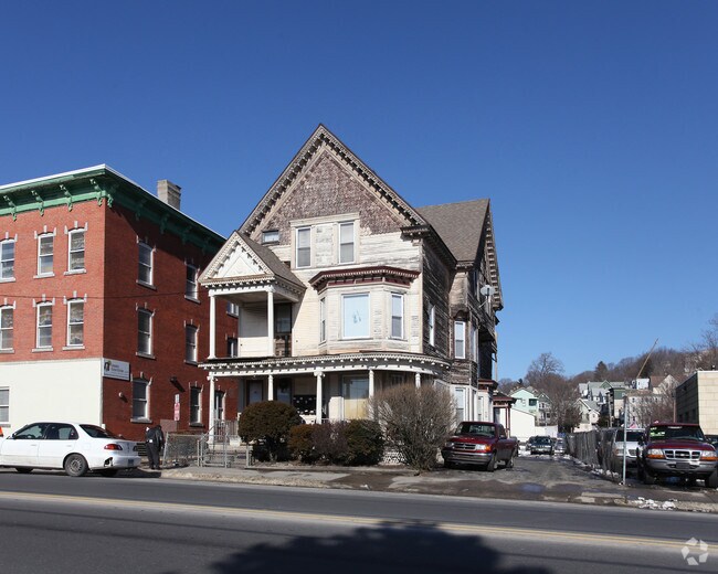 437 E Main St, Waterbury, CT 06702 Apartments Waterbury, CT