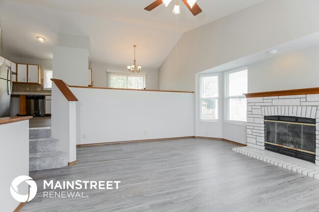 Foto del edificio - 14375 Jamestown Bay Dr