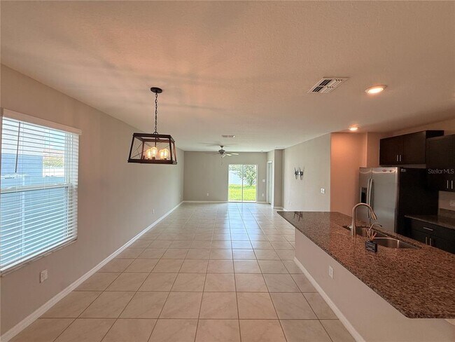 Foto del edificio - 10363 Shady Preserve Dr