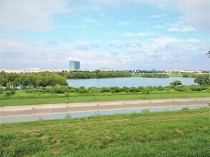 Building Photo - 10555 Turtlewood Ct