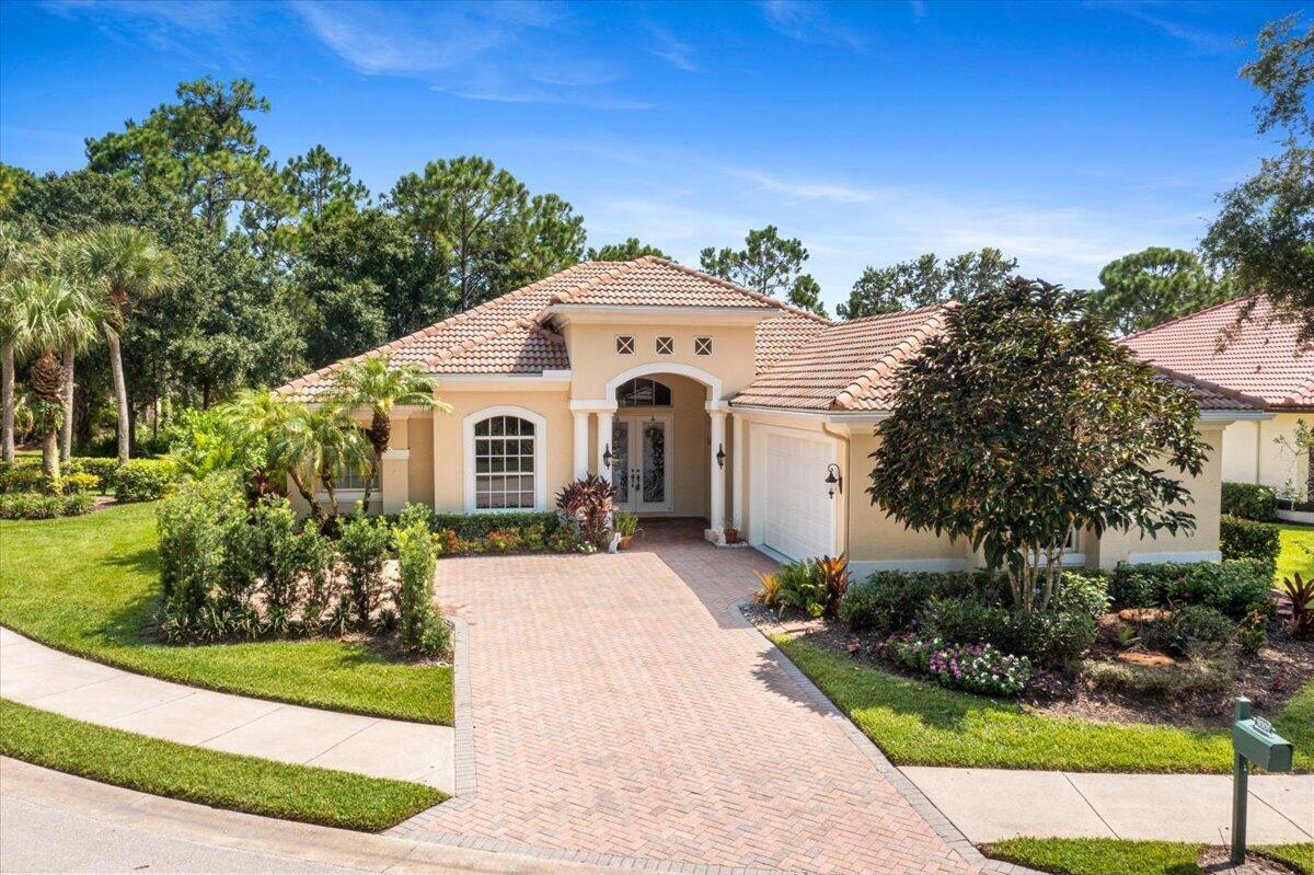 Primary Photo - 9301 Briarcliff Trace