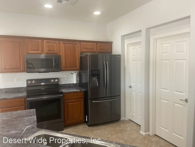 Foto del edificio - 3 br, 2.5 bath House - 18372 N. Jameson Drive