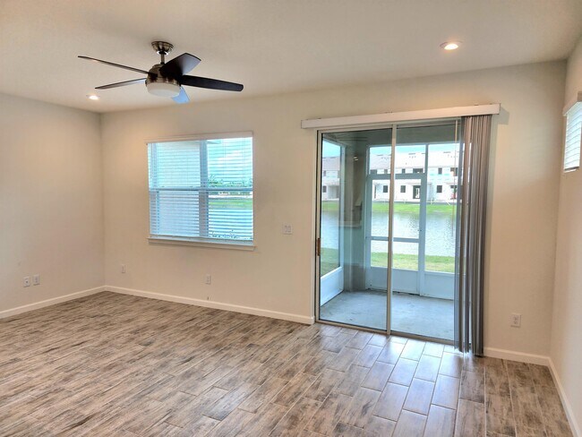 Building Photo - 5543 Pleasantview Ct
