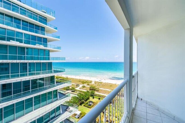 Foto del edificio - 9341 Collins Ave