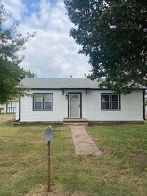 Building Photo - 804 N C Way