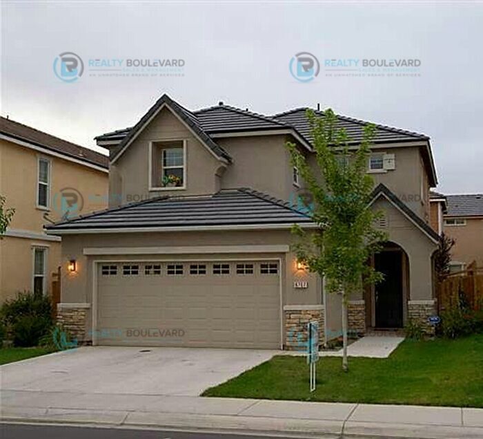 Foto principal - Move in special: 1/2 Month free!!! Great 3...