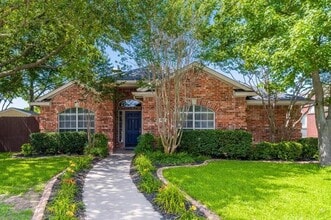 Building Photo - 903 Hemingway Ct