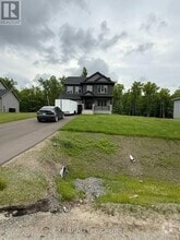 Building Photo - 324 Antler Ct