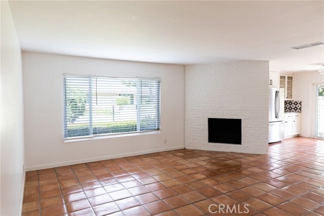 Building Photo - 1107 W Memory Ln