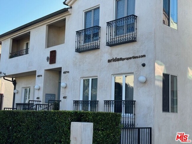 Foto del edificio - 455 N Spaulding Ave