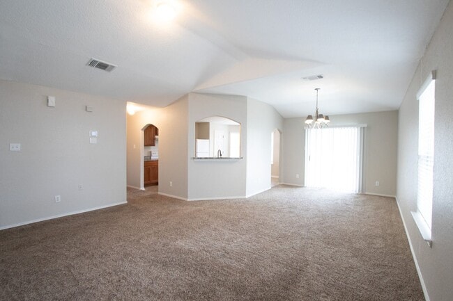 Foto del edificio - NICE 3 BR IN DESIRED SCHERTZ LOCATED NEAR ...