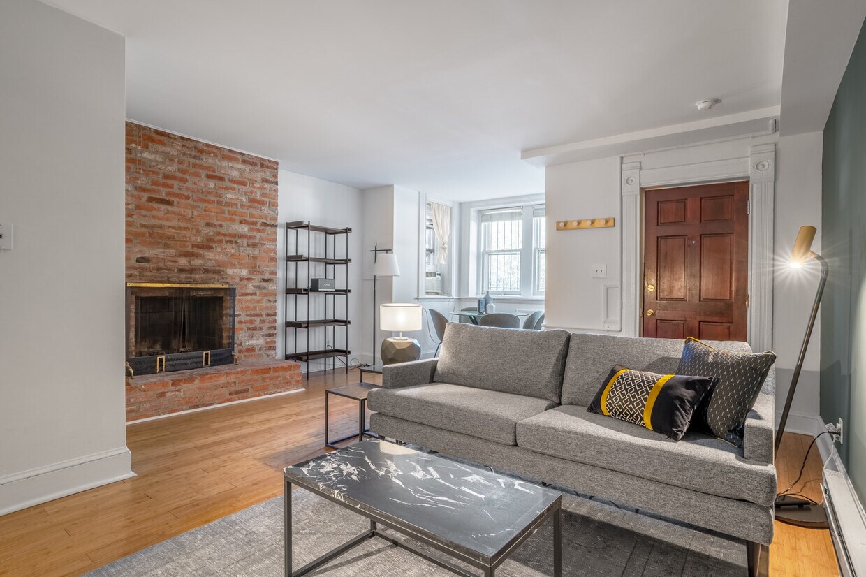 Primary Photo - 503 Seward Sq SE