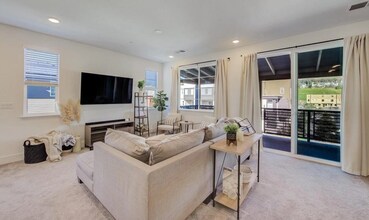 Building Photo - 415 Arc Ct