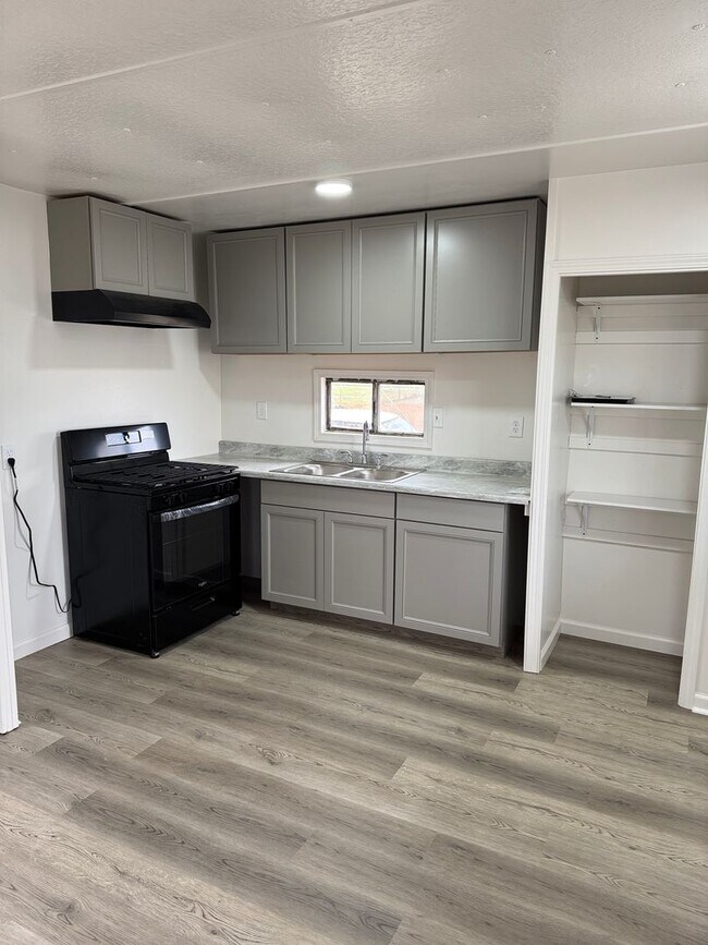 Foto del edificio - **Now Available!! Stevinson Mobile Home