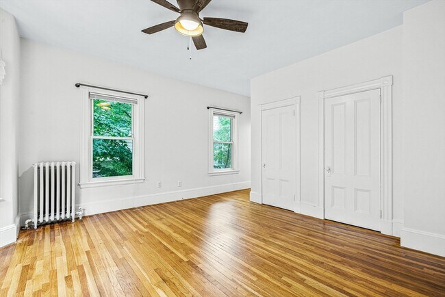 Building Photo - 752 Franklin St