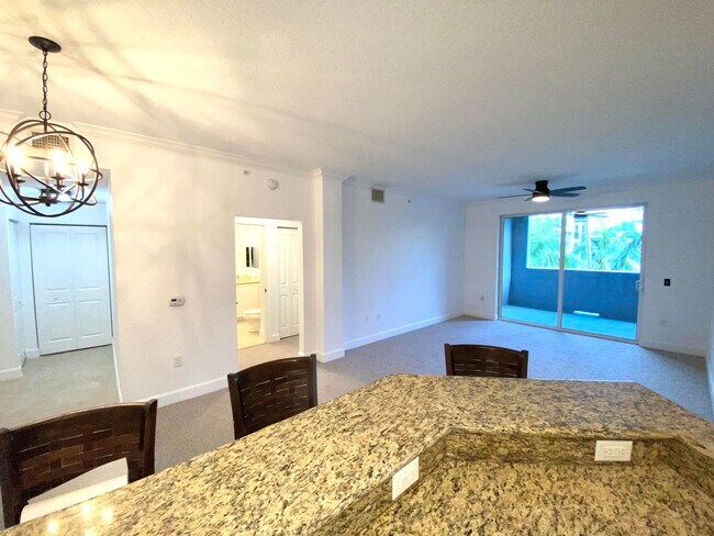 Foto del edificio - 1690 Renaissance Commons Blvd