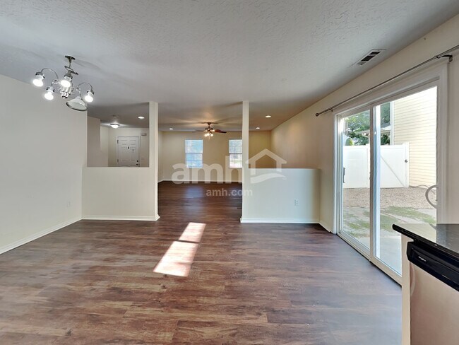 Foto del edificio - 9281 W Lillywood Dr