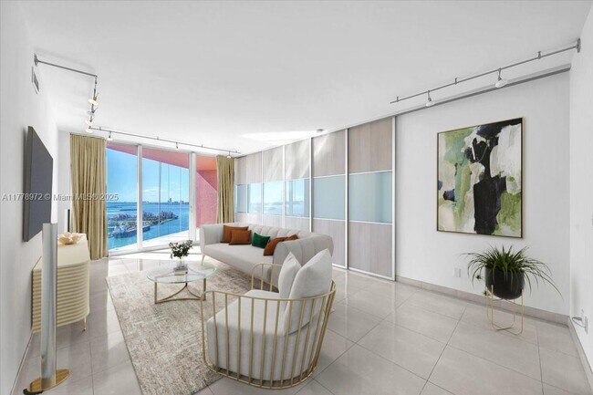 Foto del edificio - 300 South Pointe Dr