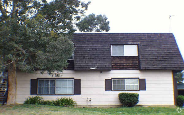 Primary Photo - 16060 Dorsey Ave