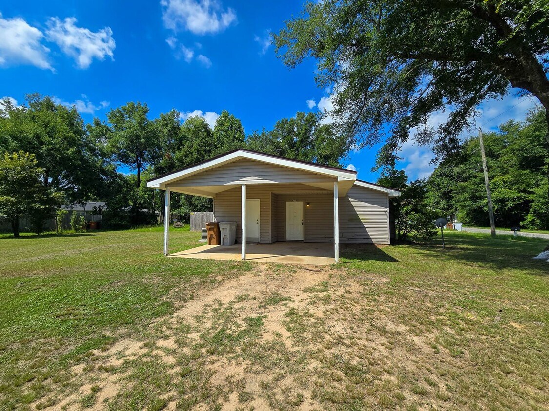 5365 E Avenida De Golf, Milton, FL 32571 House Rental in Milton, FL