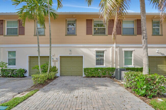 Foto del edificio - 4313 Parkside Dr