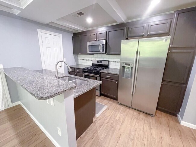 Foto del edificio - 2637 Twin Oaks Dr NW