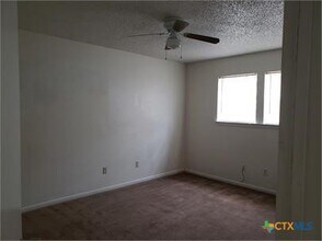 Building Photo - 506 Harley Dr