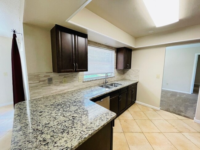 Building Photo - Modern Comfort Meets Classic Charm in Spri...