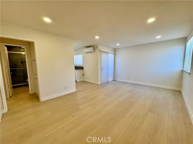 Foto del edificio - 660 E 6th St