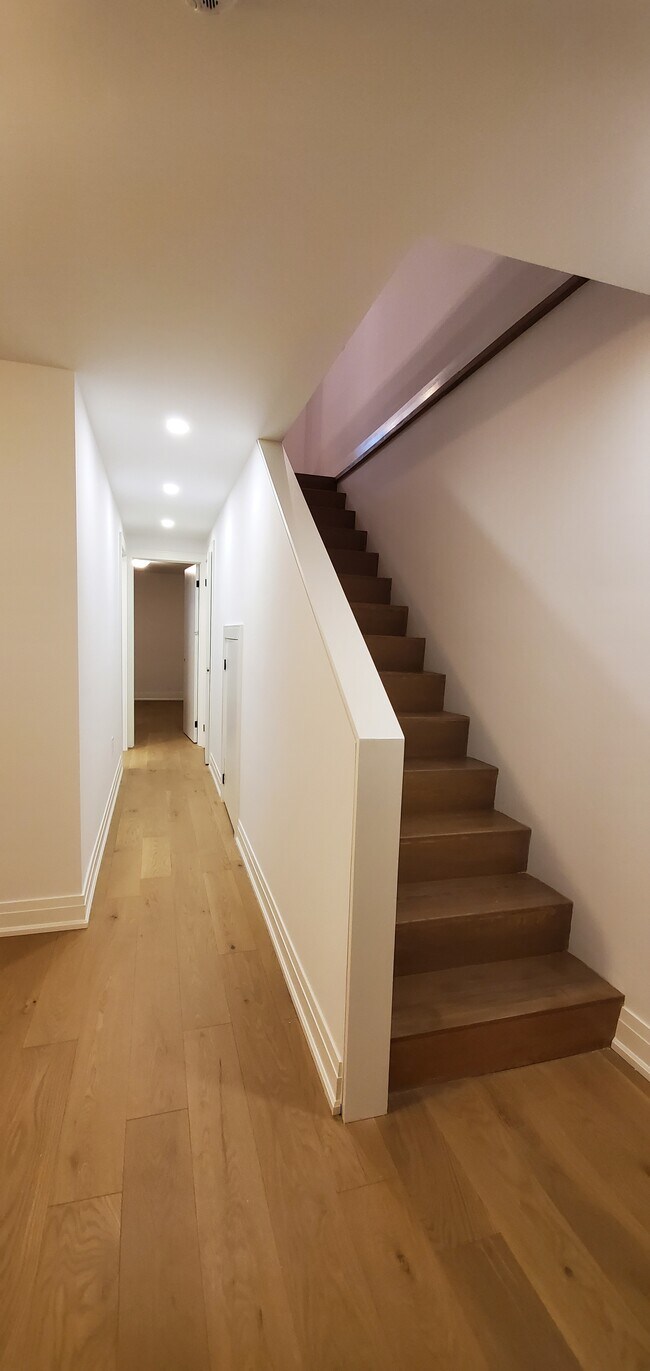 Photo du bâtiment - 710 Gerrard St E