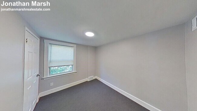 Building Photo - 14 Arborcrest Ter