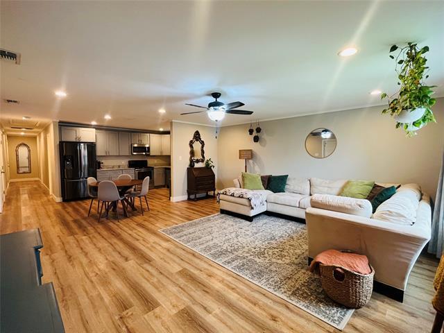 Foto del edificio - 2840 Oakdale St